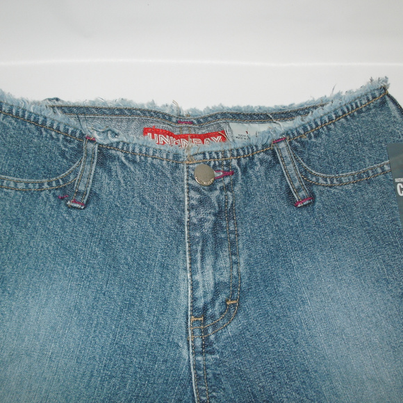 Union Bay Juniors Cropped Jeans - Picture 5 of 5